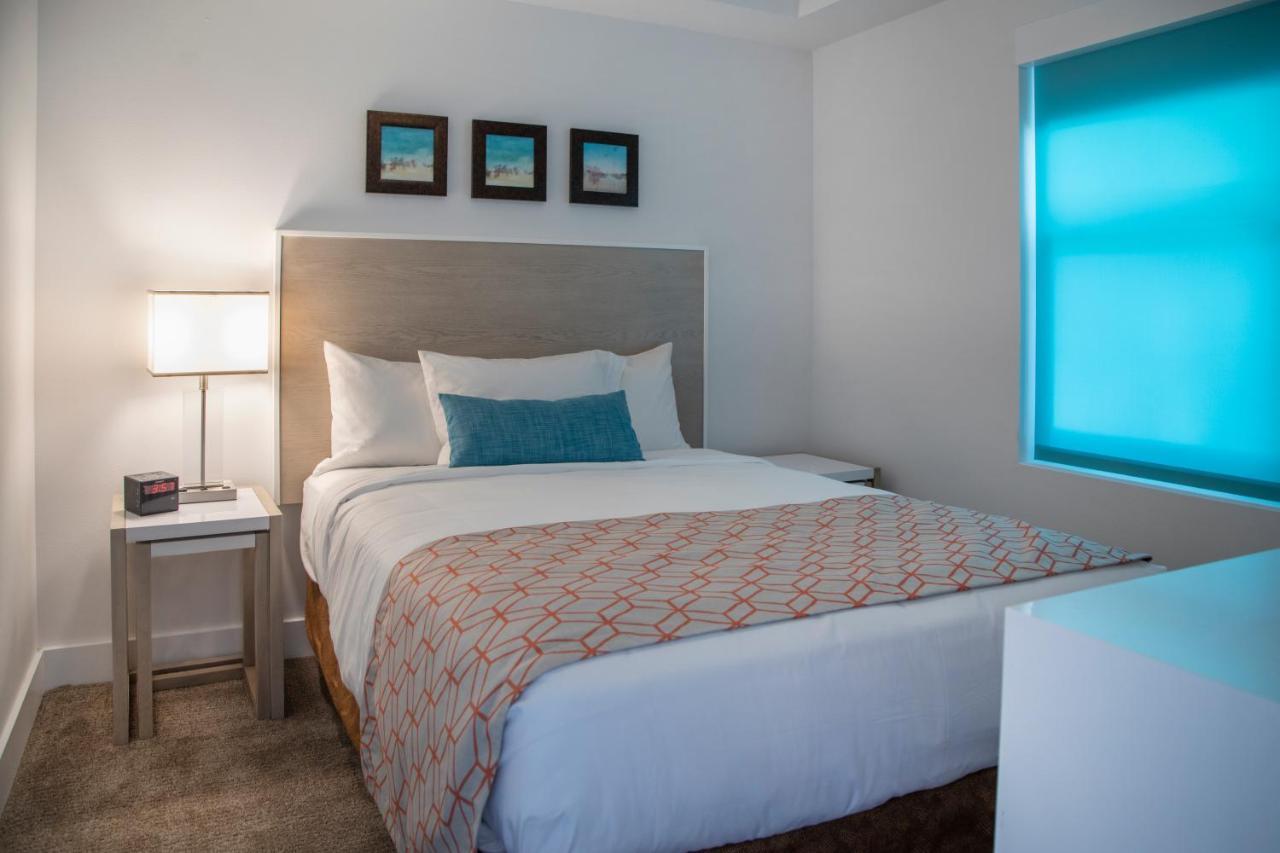 Provident Oceana Beachfront Suites セント・ピート・ビーチ エクステリア 写真
